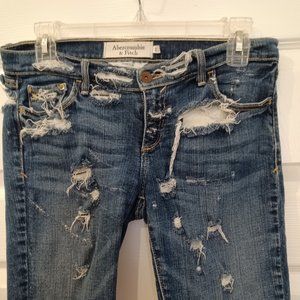 Abercrombie &Fitch girl  jean shorts size 2